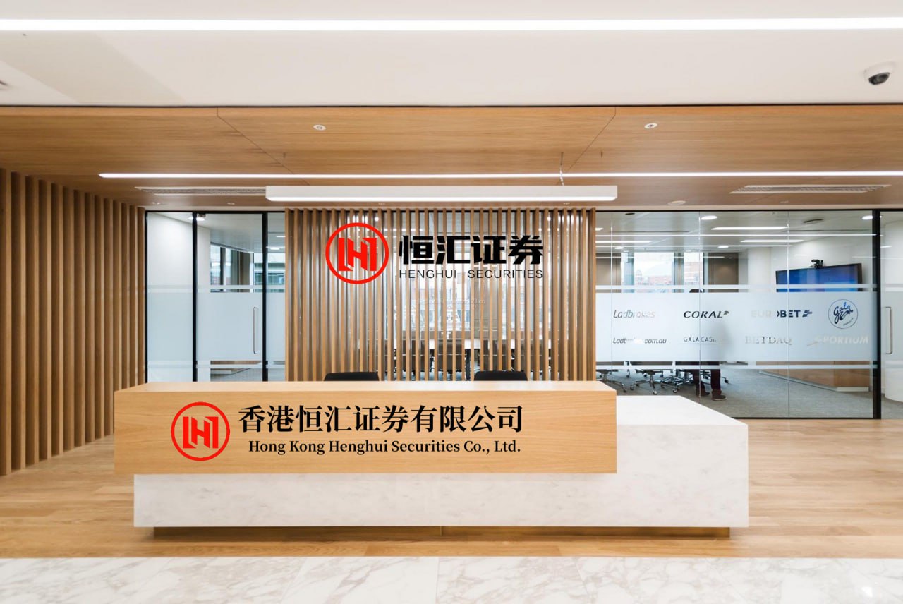 金策略 杨紫《生命树》封神，失焦眼神藏满委屈，无台词落泪表演刷爆全网
